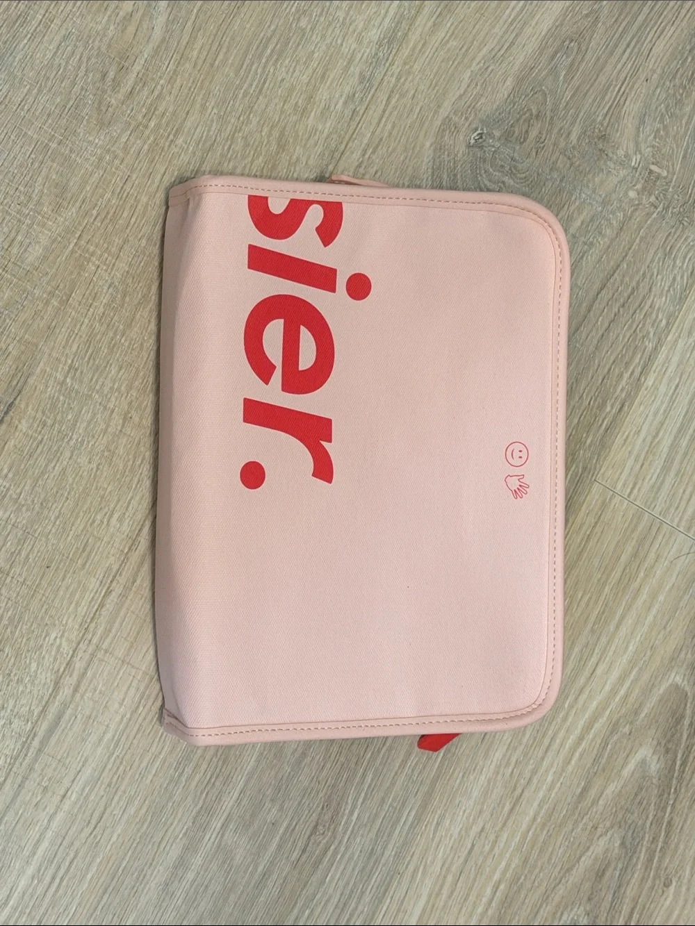 NWOT Glossier makeup bag